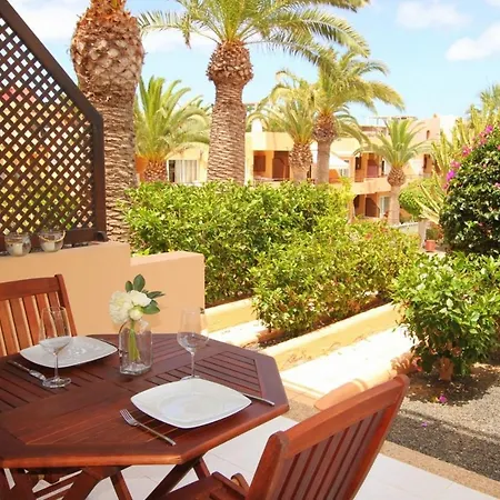 Апартаменты Papaya Dunes With Pool By Holidays *